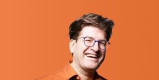 Nils Heinrich mit seinem Bühnenprogramm „Junger Gebrauchter“