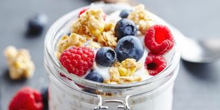 Joghurt, Quark oder Skyr? Letzteres ist vor allem bei Fitnessbegeisterten gefragt.
