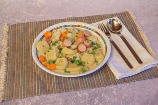 Hausgemachte Gnocchi mit Gemüse.