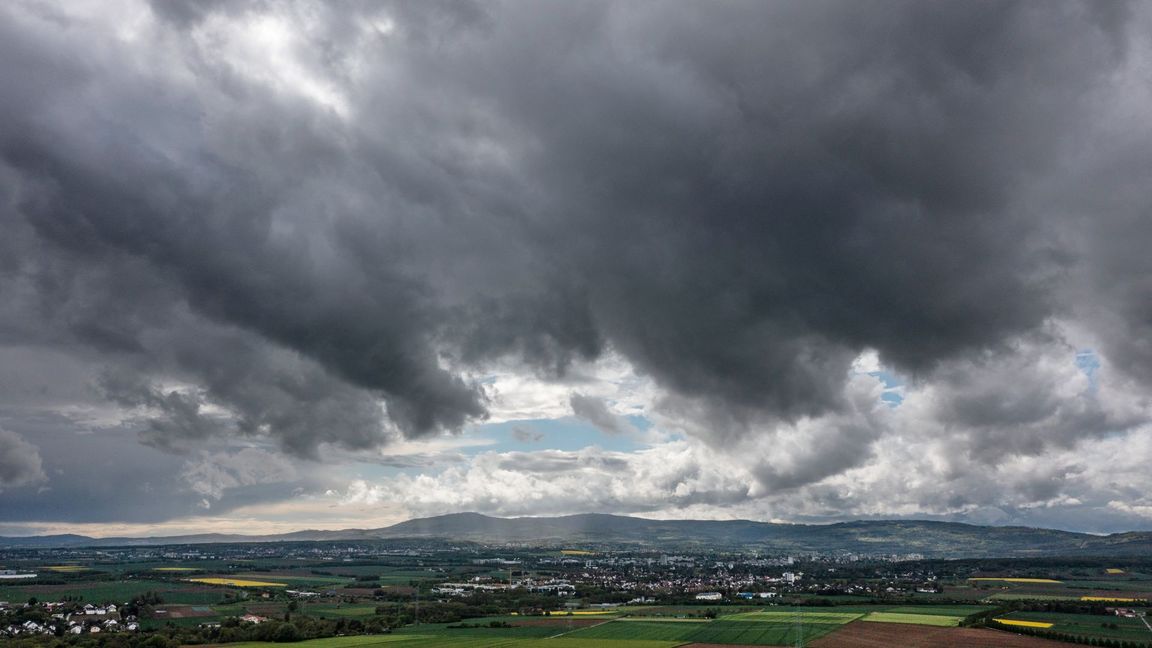 Gewitter im Anmarsch: In Teilen Baden-Württembergs könnte es ungemütlich werden.