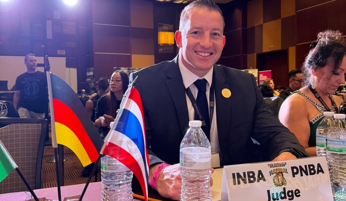 Christian Kellenberger als Kampfrichter in Las Vegas.	Bilder: z