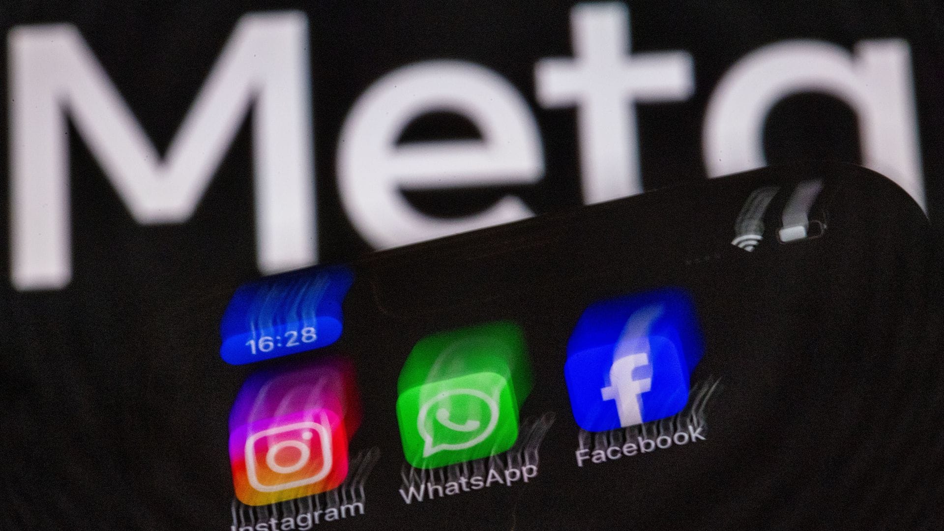 Der Chef des Online-Diensts Instagram, Adam Mosseri, hat das Suchtpotenzial sozialer Medien in einem potenziell folgenschweren US-Prozess bestritten.