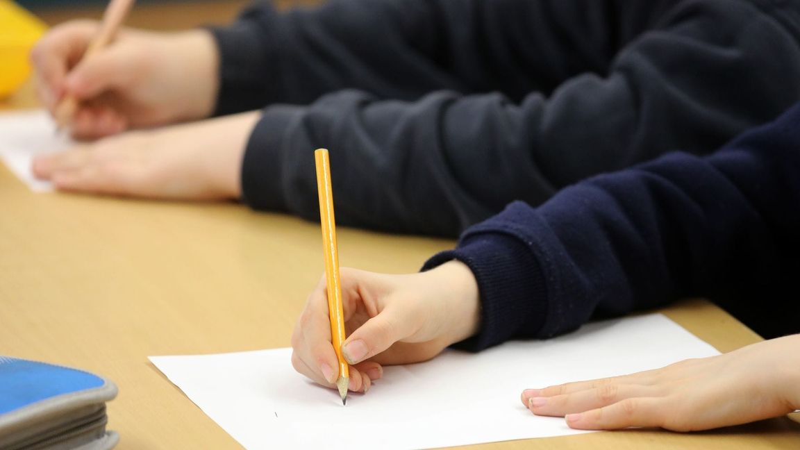 Die Zahl der Schüler mit Einwanderungsgeschichte steigt. (Archivbild)