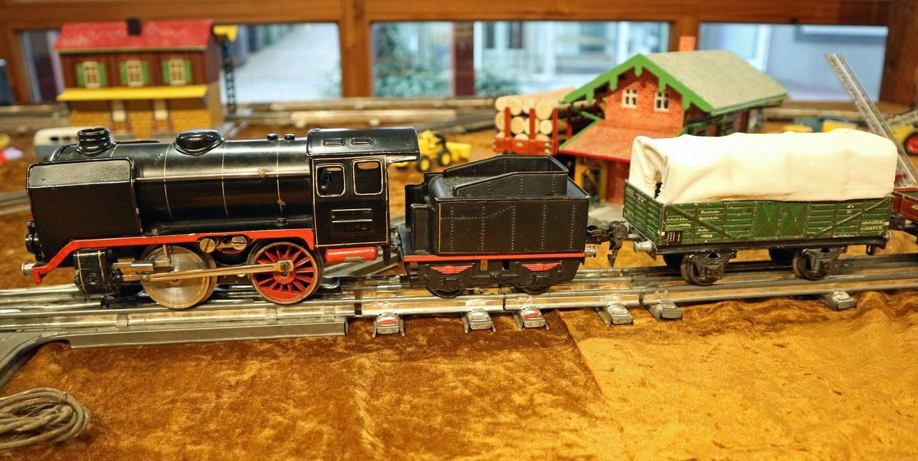 Im Appeleshof in Gechingen rollen an den nächsten zwei Sonntagen Märklin-Spur-Null-Eisenbahnen.