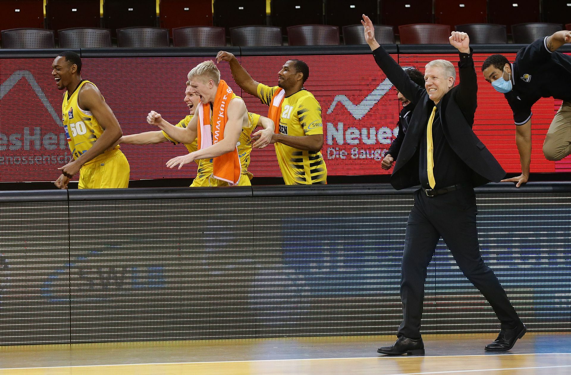 Surft mit seinem Team auf der Welle des Erfolgs: Ludwigsburgs Trainer John Patrick. Foto: Baumann