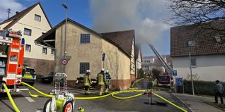 Bilder vom Großeinsatz beim Brand in Dagersheim.