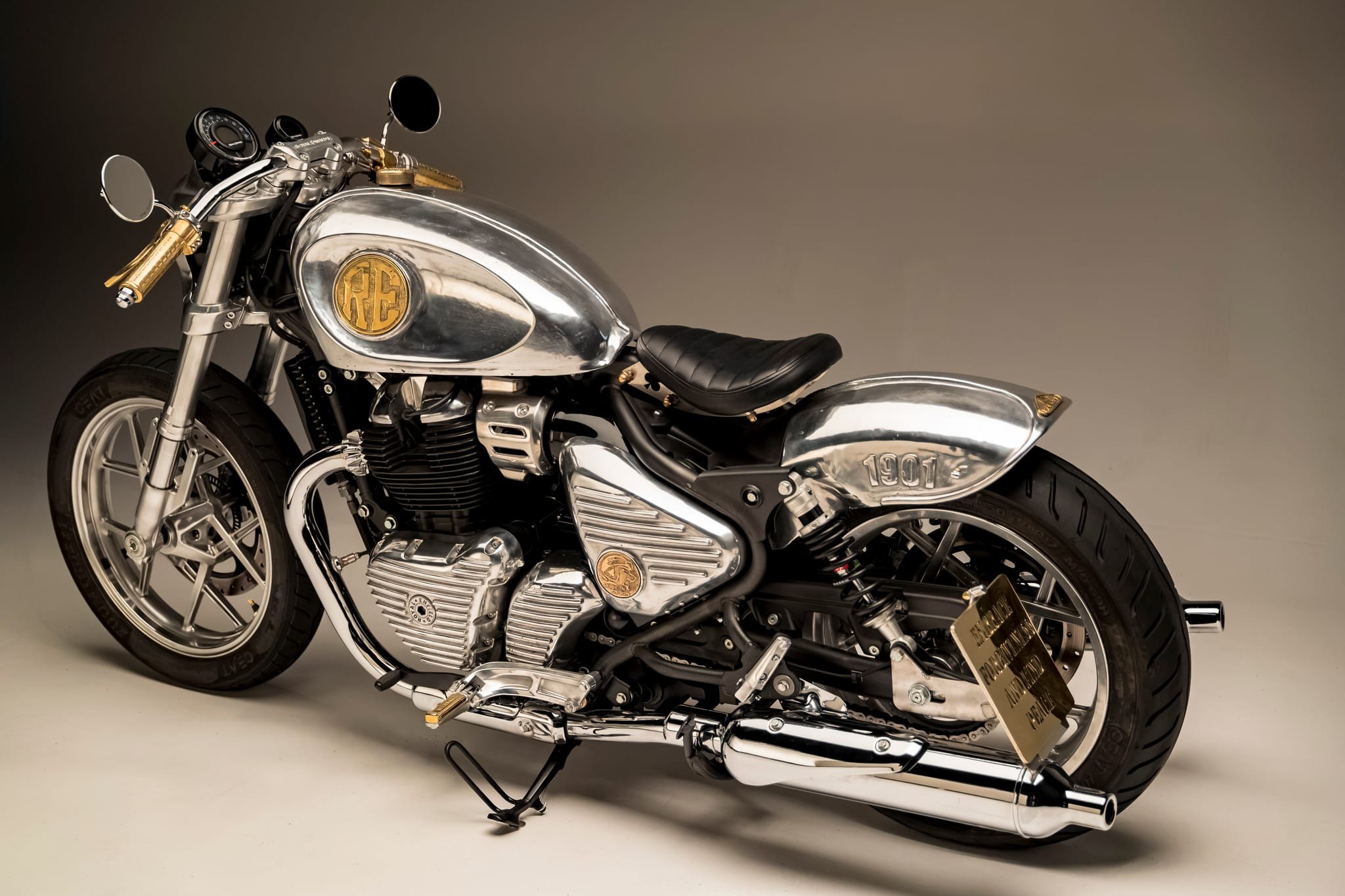 Der Hauptgewinn der Verlosung am Glemseck 101: 1. Die Parivar entstand auf Basis einer Royal Enfield Shotgun 650.