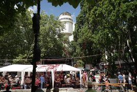 Goldberg-Fest und Biennale-Start: Hoch über der Stadt war am Wochenende viel geboten.