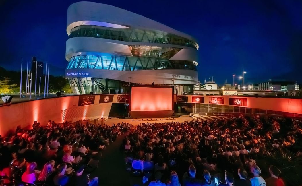 Film ab am Mercedes-Benz Museum.
