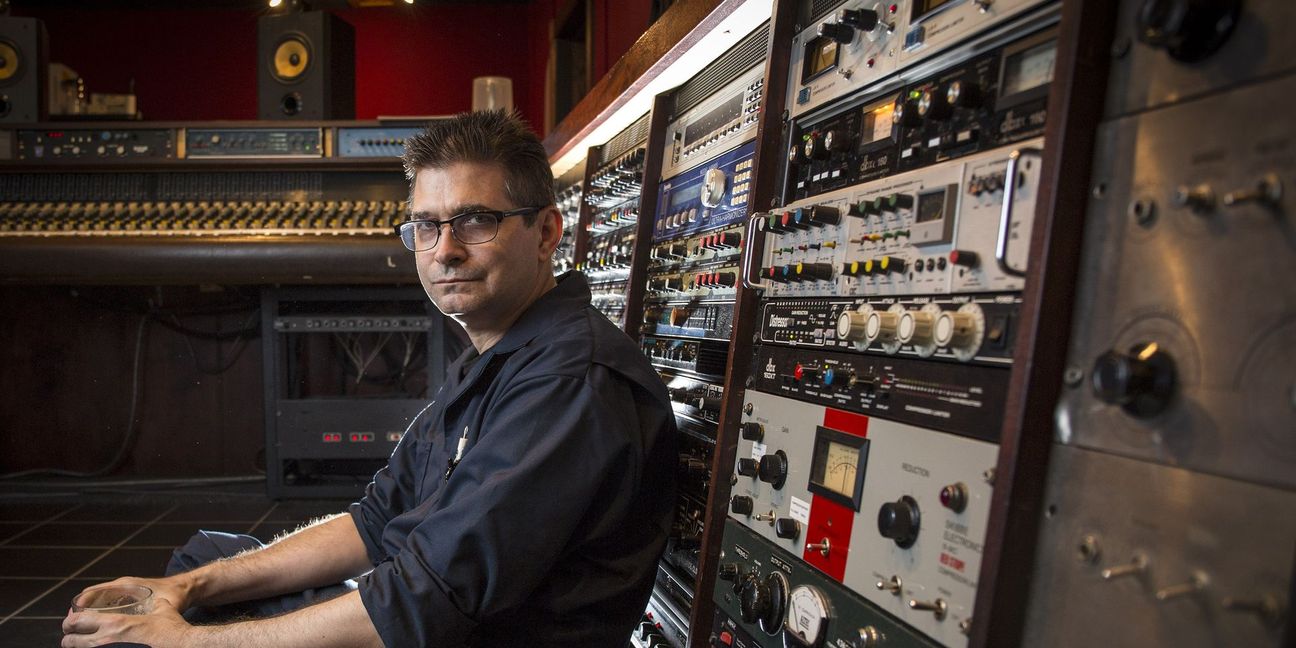 Musikproduzent Steve Albini in seinem Studio in Chicago im Jahr 2014. Die US-amerikanische Indierock-Ikone ist im Alter von 61 Jahren gestorben.