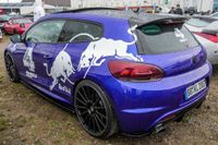 Edle Autos locken am Wochenende die Massen aufs Flugfeld.