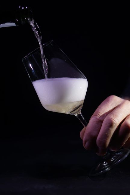 Ein Zeichen vor allem für besondere Anlässe: Bläschen im Glas.