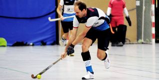 David Scheufele und die SVB. Die volle Konzentration gilt zunächst dem Auswärtsspiel beim Nürnberger HTC. 	Bild: photostampe