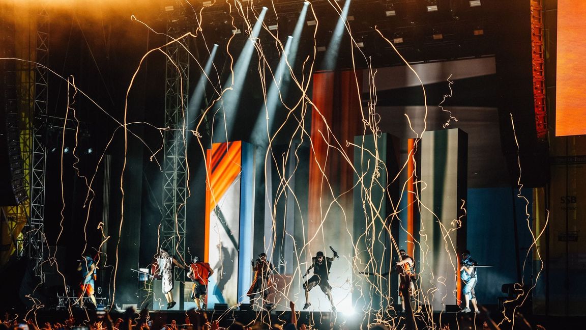 EIndrücke vom ersten Tag des Kesselfestivals: Hier der Auftritt von Deichkind