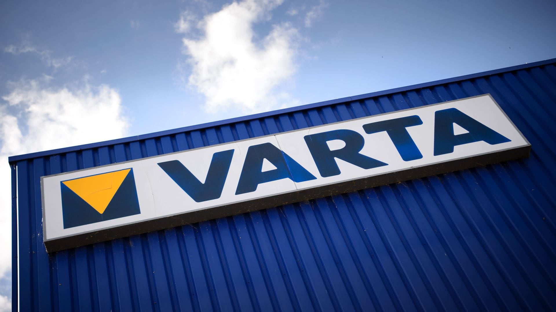 Der Batteriehersteller Varta befindet sich in einer Schieflage.