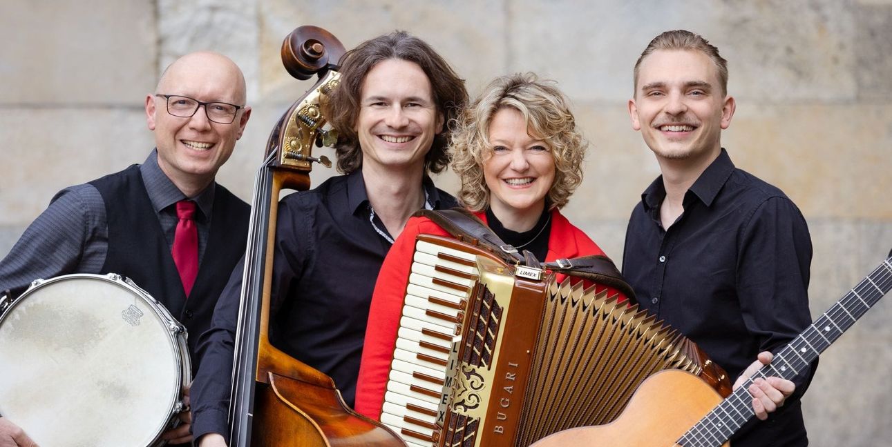 Das „Orchestro Mondo“ tritt im Sindelfinger Pavillon auf.
