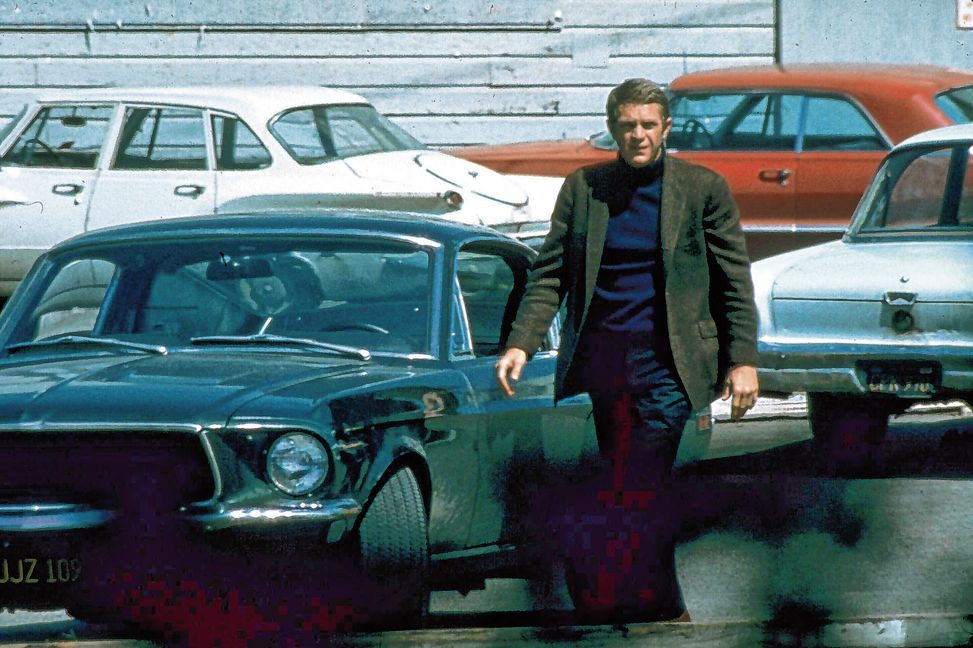 Der Fod Mustang und Steve McQueen (von links) sind die Stars in „Bullitt“.