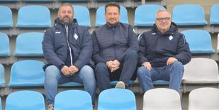 Das Triumvirat der SVB-Kicker (von links): Ioannis Tsapakidis, Michael Korac und Detlef Büttner.