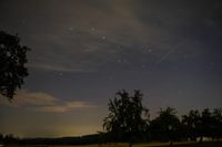 Spannender Blick in den Abendhimmel in der Nacht zum Dienstag.