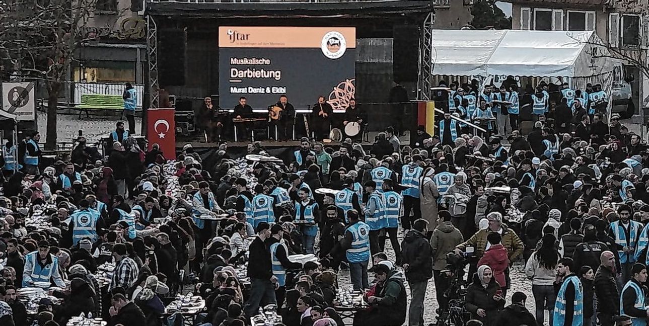 Das Fastenbrechen wurde nach 2023 zum dritten Mal in Folge auf dem Marktplatz begangen.