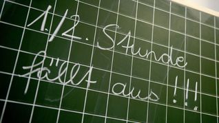 Um die Folgen des Lehrermangels abzumildern, setzen viele Länder immer öfter auf Quereinsteiger.