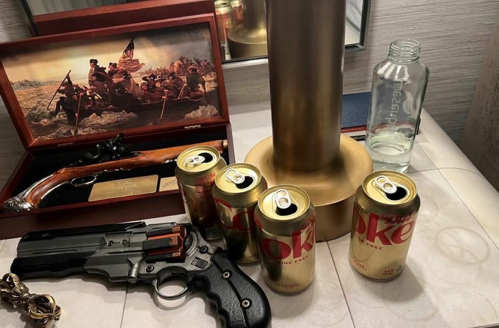 So sieht es laut Elon Musk auf seinem Nachttisch aus.
