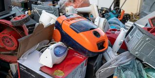 Auch Elektrogeräte sind nicht gegen den Zahn der Zeit immun. Eines Tages sind sie Elektroschrott.