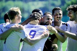 Großer Jubel beim FSV Deufringen nach dem Heimsieg gegen Oberjesingen.