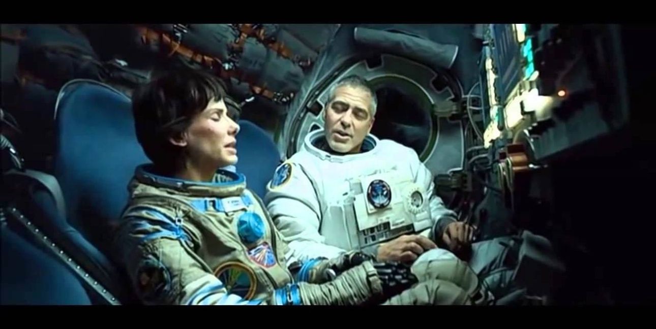 Sandra Bullock und George Cooley in „Gravity“.