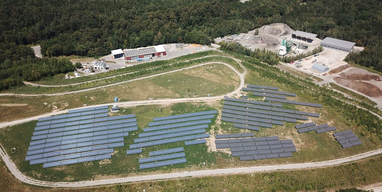 Dachsklinge Sindelfingen: Hier wird das Biogas aus Leonberg zu Biomethan aufbereitet und gleichzeitig CO2 abgeschieden und verflüssigt, um es in der Lebensmittel-, Getränke- oder Chemieindustrie sowie in der Landwirtschaft weiterzuverwenden.