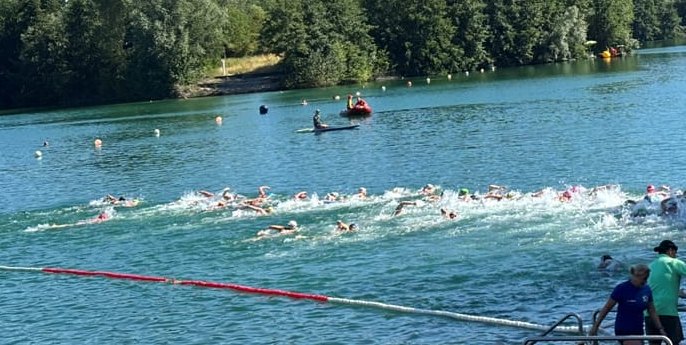 Die Sindelfinger Freiwasser-Schwimmer kehrten mit mehreren Podestplätzen von den Meisterschaften im Badesee Heddesheim zurück.