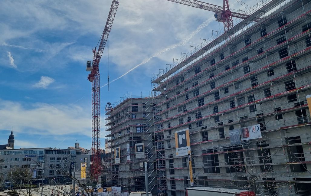 Die Arbeiten für das neue Stadtquartier "Pulse" laufen nach Plan. Im Sommer 2024 soll Einweihung gefeiert werden. Bild: Hamann