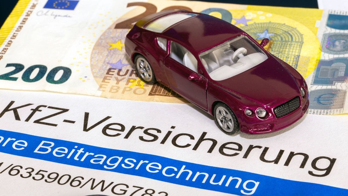 Die neuen Typklassen der Kfz-Versicherung könnten zu einem höheren Beitrag führen. (Symbolbild)