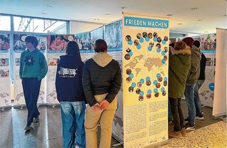 Die Ausstellung umfasst eine Vielzahl von Themen und Projekten aus der ganzen Welt. Bild: z