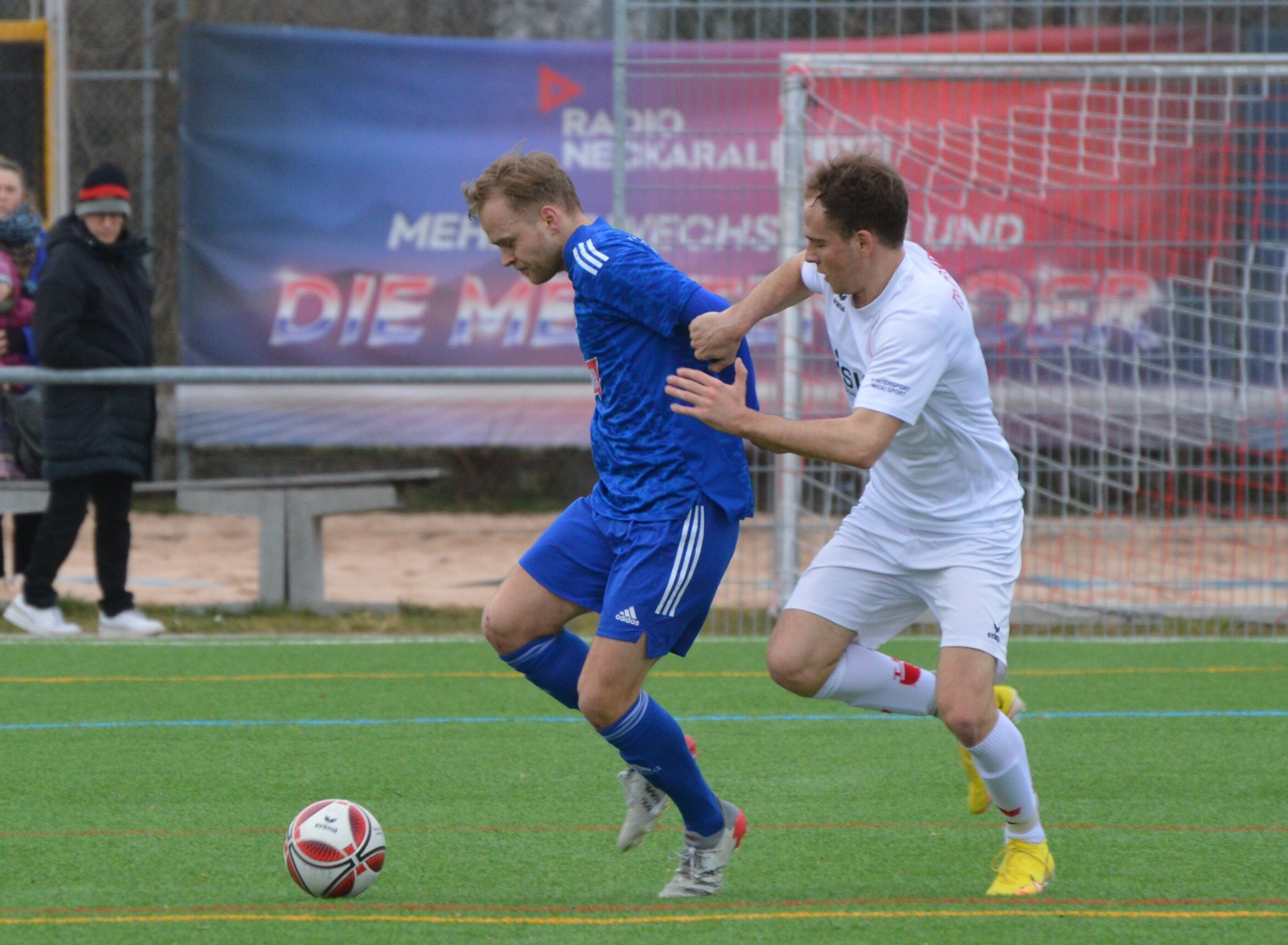 VfL-Kapitän Florian Feigl kehrt wieder in die Mannschaft zurück. Bild: Zvizdic