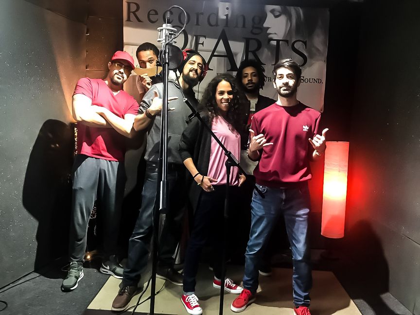 Die Mitglieder der Sindelfinger Fam Gang im Studio. Bild: z