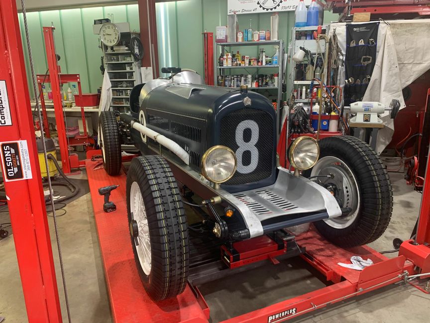 Der Chrysler 8 Roadster CD ist ein Vorkriegsrennwagen aus dem Jahr 1930.       Bild: JMF Trading