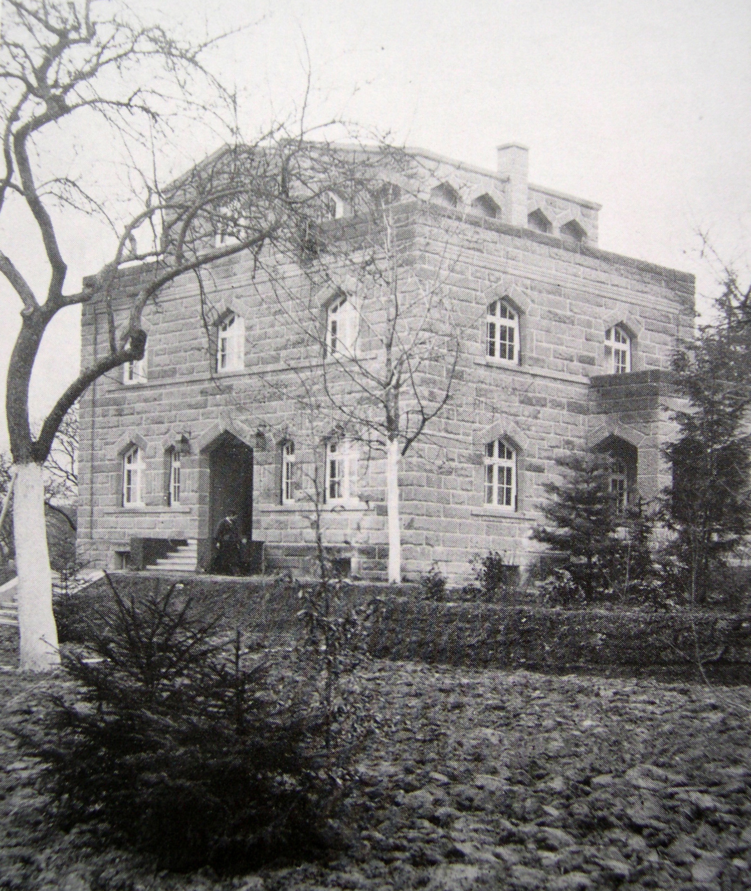 Diese Schwarzweiß-Bild ist eine Original-Fotografie des Atelier- und Wohnhauses aus dem Nachlass Fritz Steisslinger aus den 1920er-Jahren.    Bild: Stadt Böblingen