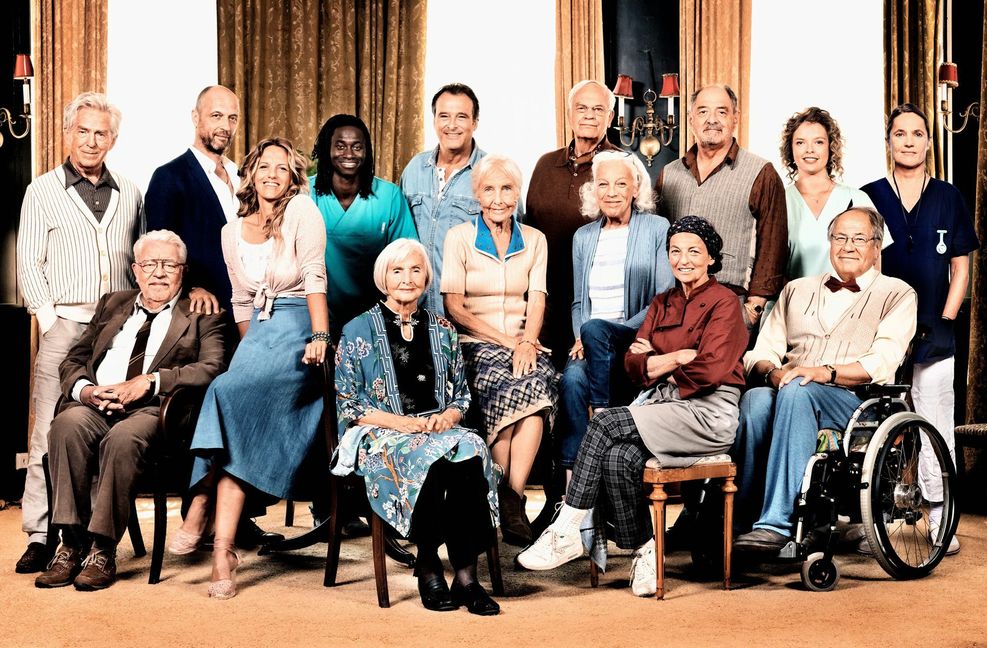 Team Fast wie ein Familientreffen. Ein großer Teil des Teams der neuen SWR-Serie „Der letzte Wille“ war schon bei der erfolgreichen Serie „Die Kirche bleibt im Dorf“ dabei.