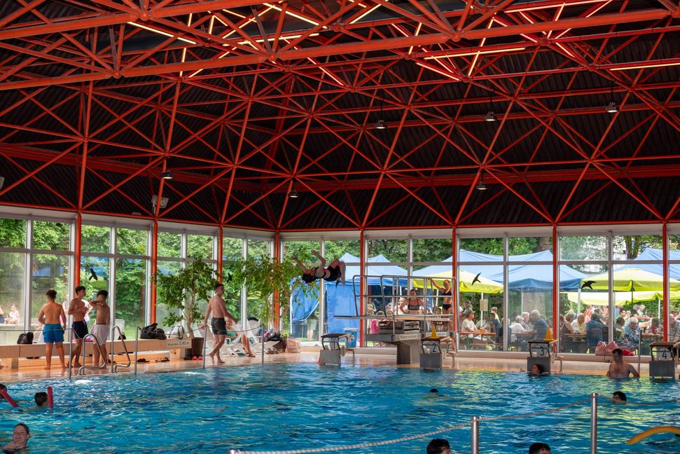 Wasserspaß und eine breite Auswahl an Speisen gab es beim Sommerfest