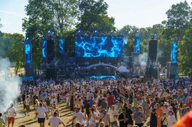 Sindelfingen feiert Paul Kalkbrenner.