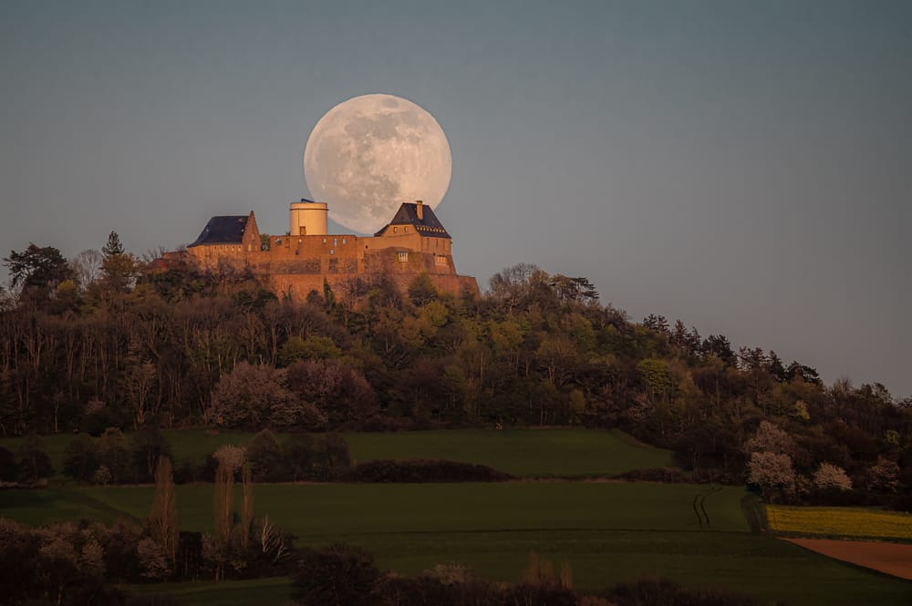 Der Dezember bringt das nächste Mond-Highlight – und danach folgt eine lange Pause. Warum dieser Supermond so besonders ist und wie du ihn am besten siehst.