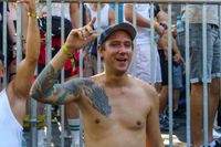 Tausende Besucher feierten beim WET Open Air im Sindelfinger Badezentrum.