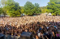 Tausende Besucher feierten beim WET Open Air im Sindelfinger Badezentrum.