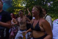 Tausende Besucher feierten beim WET Open Air im Sindelfinger Badezentrum.