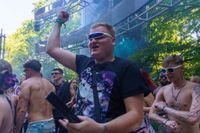 Tausende Besucher feierten beim WET Open Air im Sindelfinger Badezentrum.