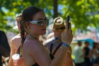 Tausende Besucher feierten beim WET Open Air im Sindelfinger Badezentrum.
