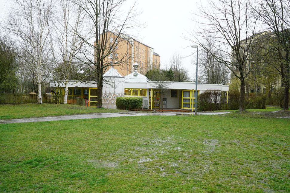 Kindertagesstätten wie diese im Marienbader Weg in Sindelfingen leiden bereits jetzt im ganzen Landkreis Böblingen unter zu wenig Fachkräften für die Betreuung. Laut den Experten  beim Kita-Gipfel spitzt sich die Situation immer weiter zu.      Bild: Heiden/A