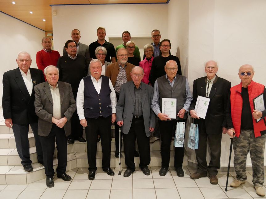 Die langjährigen mit Mutglieder des Musikverein Schönaich. Bild: z