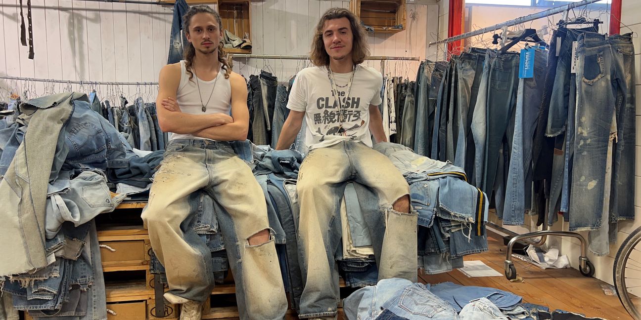 Max Kaupp (links) und Nick Baur haben ihre eigene Jeansmarke auf den Markt gebracht. Ihre Jeans werden in derselben Fabrik hergestellt wie die von Gucci und Louis Vuitton. "Qualität ist uns wichtig", sagen die beiden.